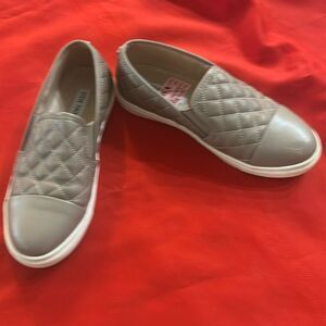 Steve Madden Leather Quilted Sneaker Size 6